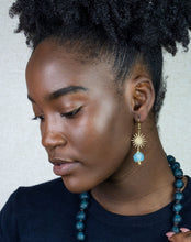 Load image into Gallery viewer, Recycled Glass Radiant earring - Cyan