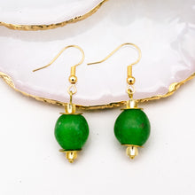 Load image into Gallery viewer, Recycled Glass Swing earring - Fern Green