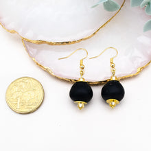Load image into Gallery viewer, Recycled Glass Swing earring - Black (Silver or Gold)
