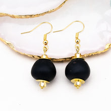 Load image into Gallery viewer, Recycled Glass Swing earring - Black (Silver or Gold)