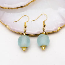 Load image into Gallery viewer, Recycled Glass Swing earring - Ice Blue