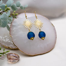 Load image into Gallery viewer, Recycled Glass Radiant earring - Cobalt
