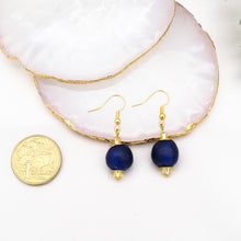 Load image into Gallery viewer, Recycled Glass Swing earring - Navy