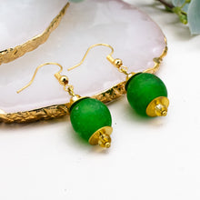 Load image into Gallery viewer, Recycled Glass Swing earring - Fern Green