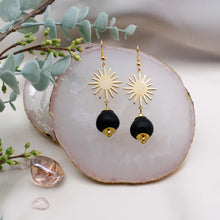 Load image into Gallery viewer, Recycled Glass Radiant earring - Black