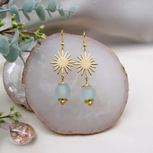 Load image into Gallery viewer, Recycled Glass Radiant earring - Ice Blue