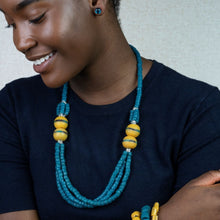 Load image into Gallery viewer, Recycled Glass 'Knot Your Average' necklace - Teal