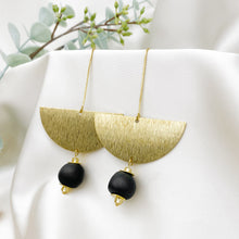 Load image into Gallery viewer, (Wholesale) New Moon earring - Black

