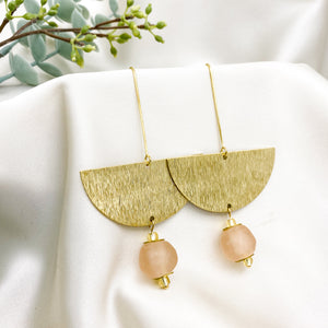 (Wholesale) New Moon earring - Blush Pink