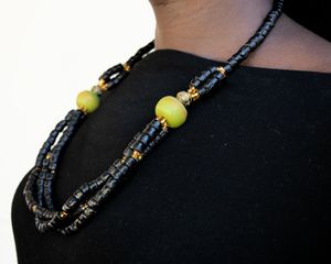 Recycled Glass 'Knot Your Average' necklace - Black