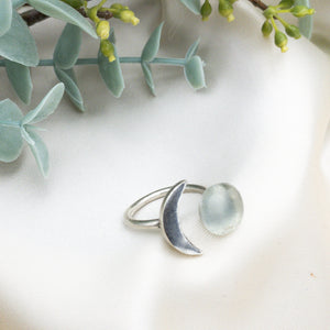 (Wholesale) Recycled Glass Moon Ring - Crystal