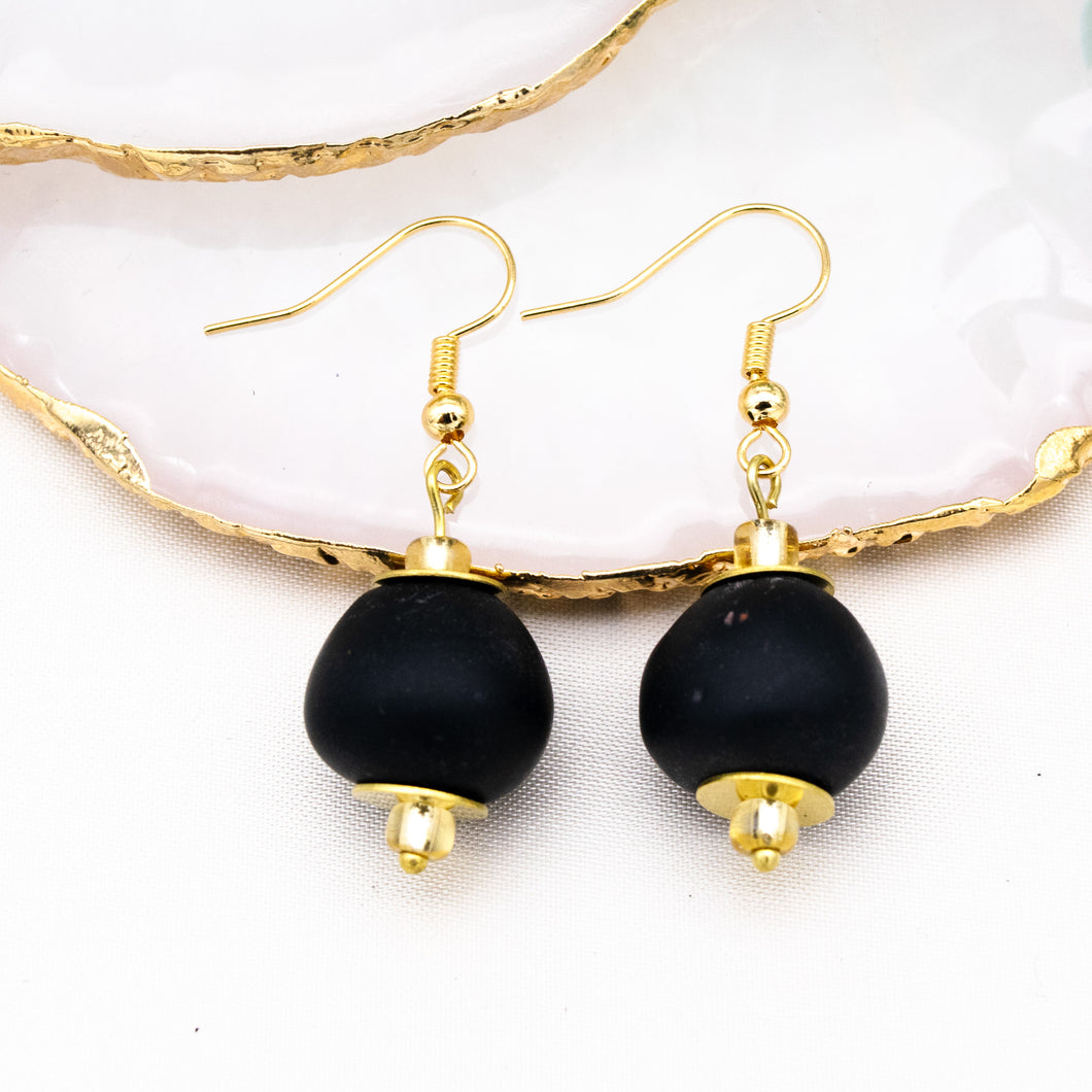 Recycled Glass Swing earring - Black