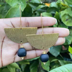 (Wholesale) New Moon earring - Black