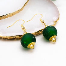 Load image into Gallery viewer, Recycled Glass Swing earring - Forest Green
