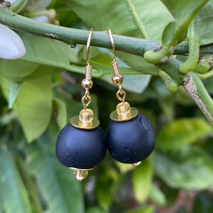 Recycled Glass Swing earring - Black