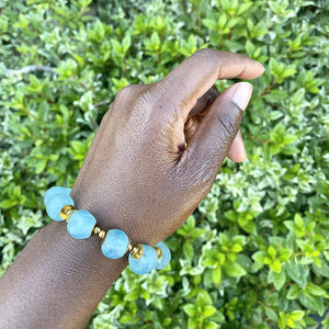(Wholesale) Cyan Blue Recycled Glasss Bracelet