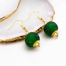 Load image into Gallery viewer, (Wholesale) Swing earring - Forest Green
